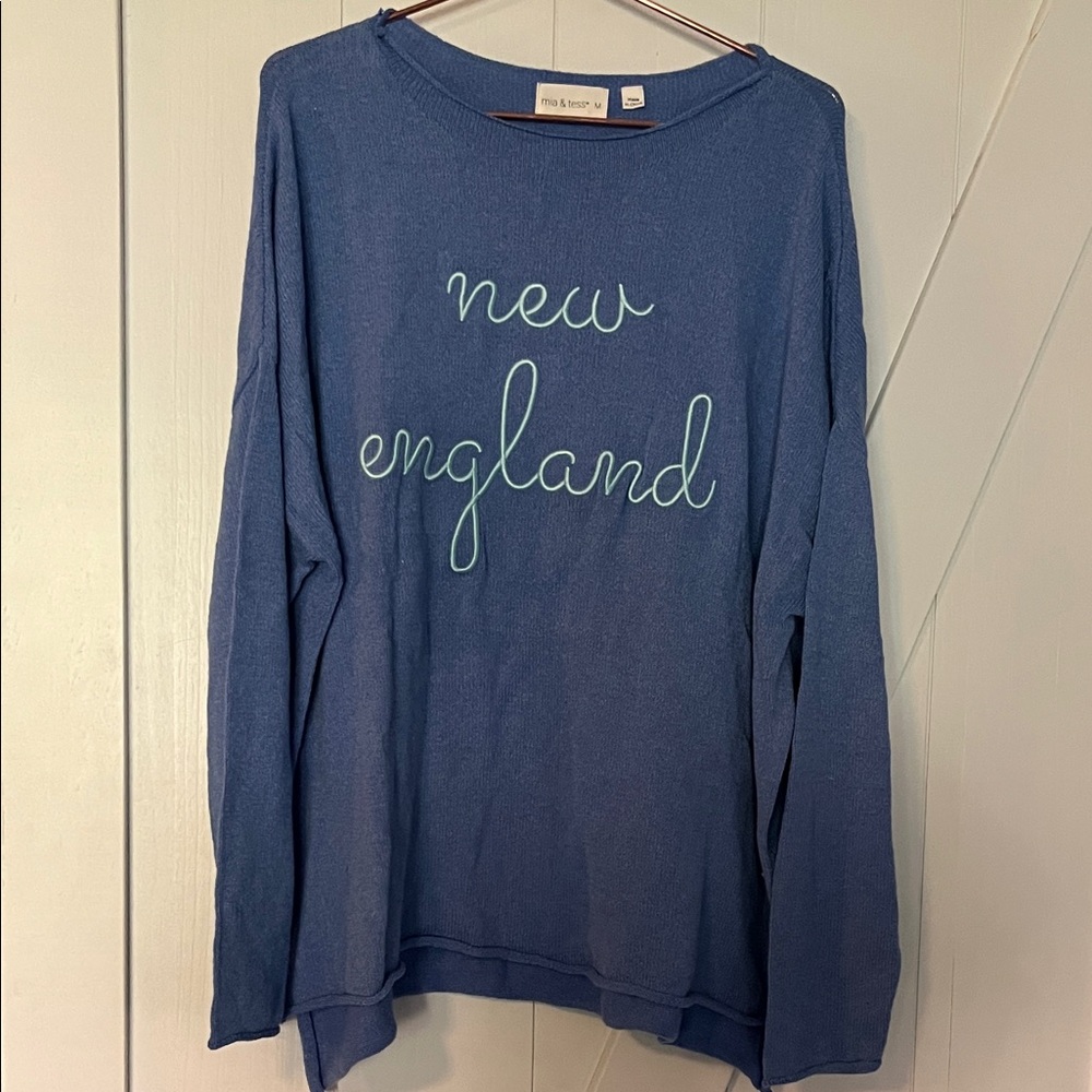 Mia & Tess 'New England pullover sweater Size M. Perfect for vacation! 💙